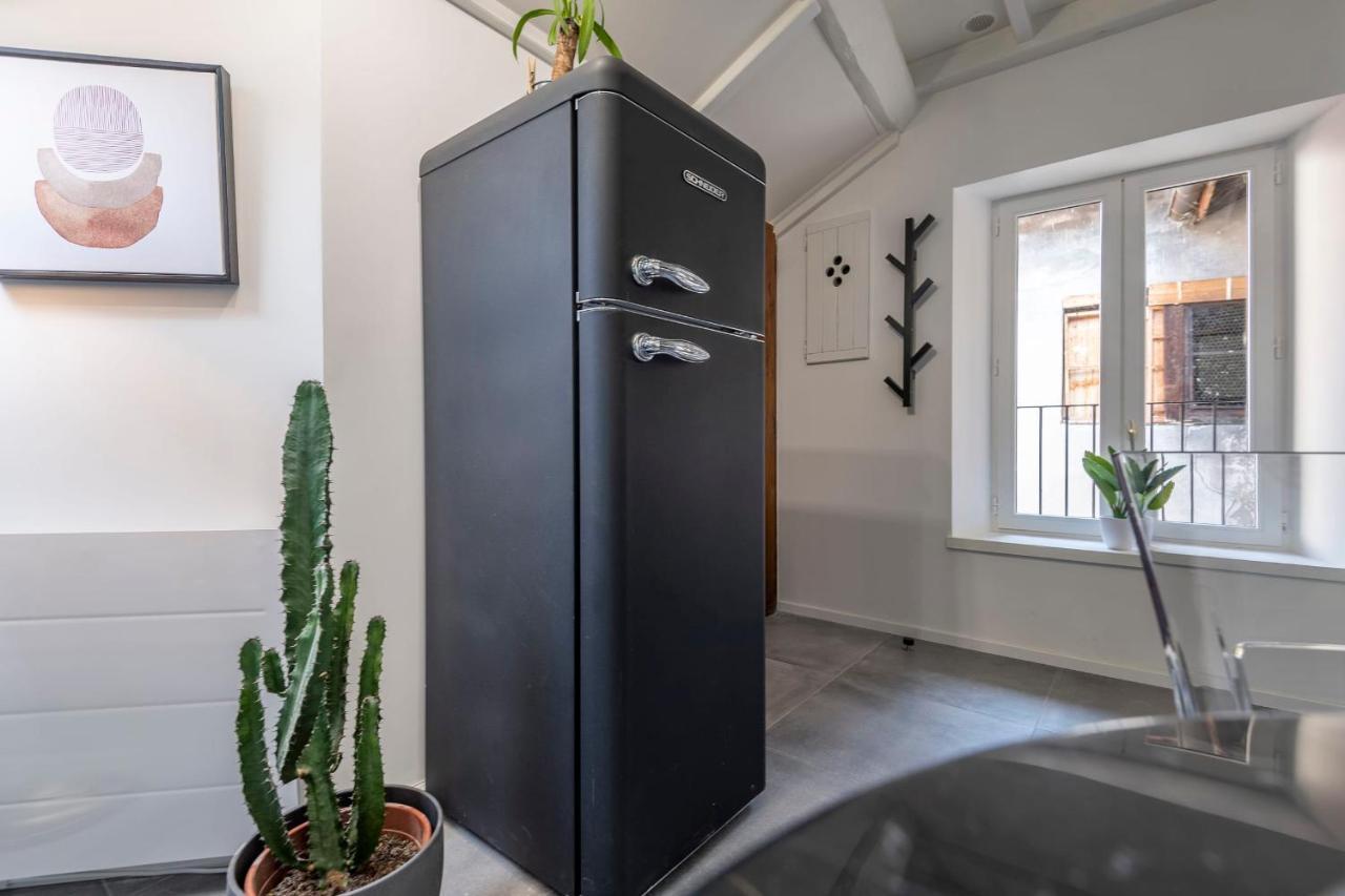 Nice T2 Apartment In The Heart Of The Old Town Of Annecy Near The Lake Exterior foto